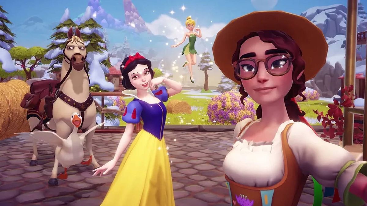 Player and three new characters: Tinkerbell, Snow White, and Maximus